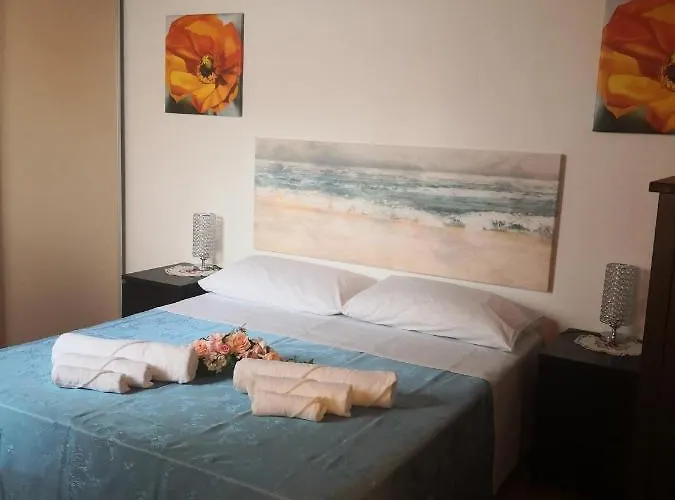 A Due Passi Dal Mare فاراتسي