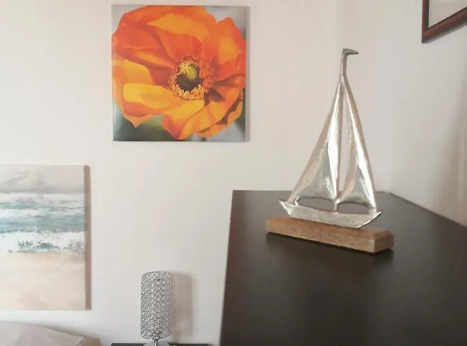 A Due Passi Dal Mare شقة فاراتسي